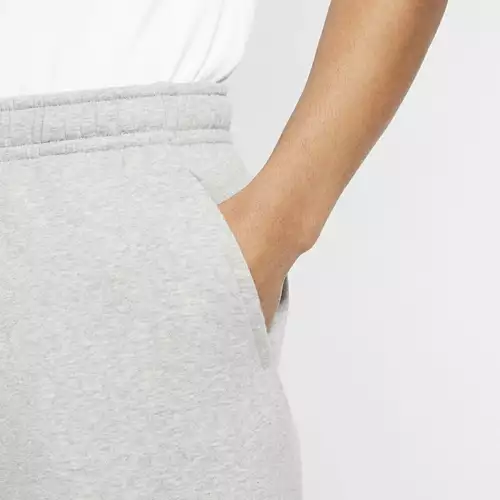 Men's Nike Sportswear Club Shorts 4 Men's Nike Sportswear Club Shorts - Image 4